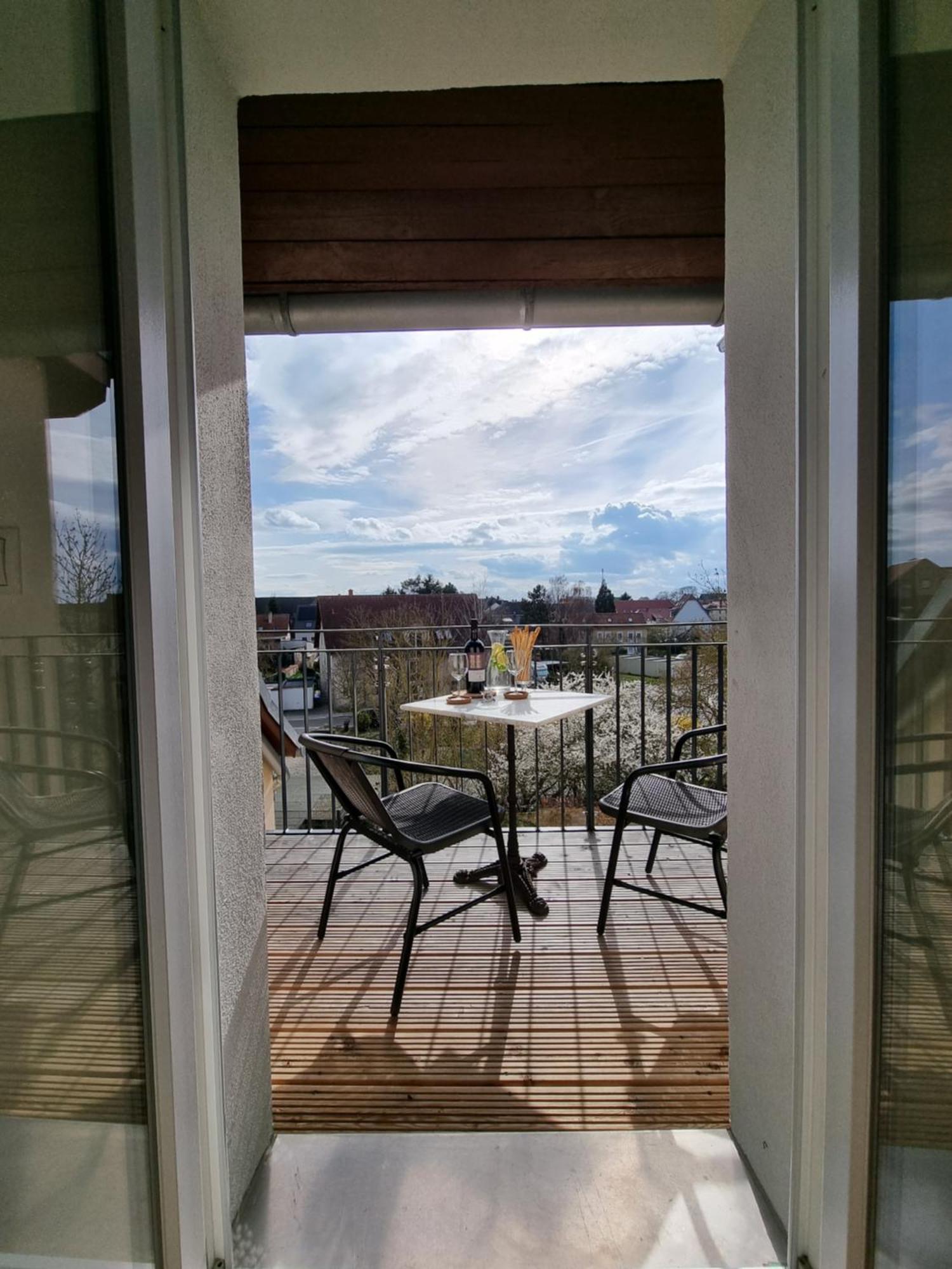 Hotel Burg Wanzleben Экстерьер фото